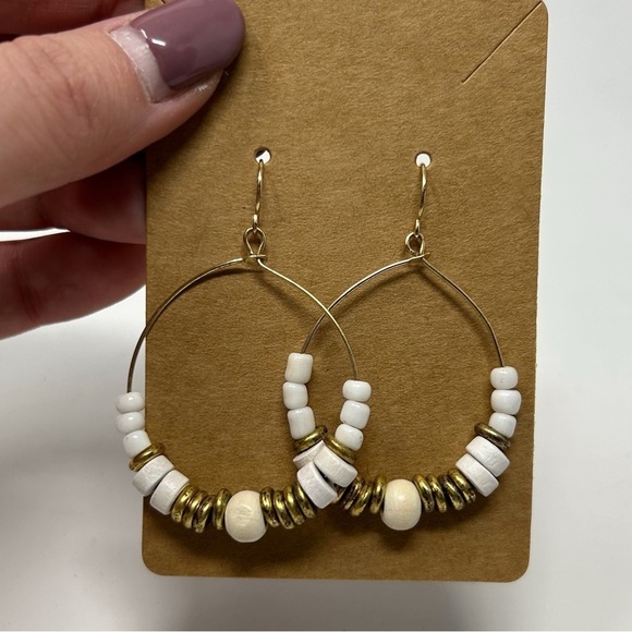 Large Boho White and Gold Tone Beaded Hoop Dangle Earrings Statement Festival - Picture 3 of 4